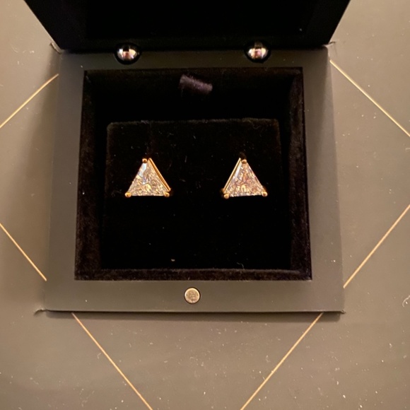 Trillion cut studs put a spunky spin on classic studs. The triangle shape and ro - Picture 5 of 6